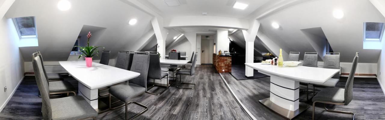 Hotel Kotva Хренско Экстерьер фото