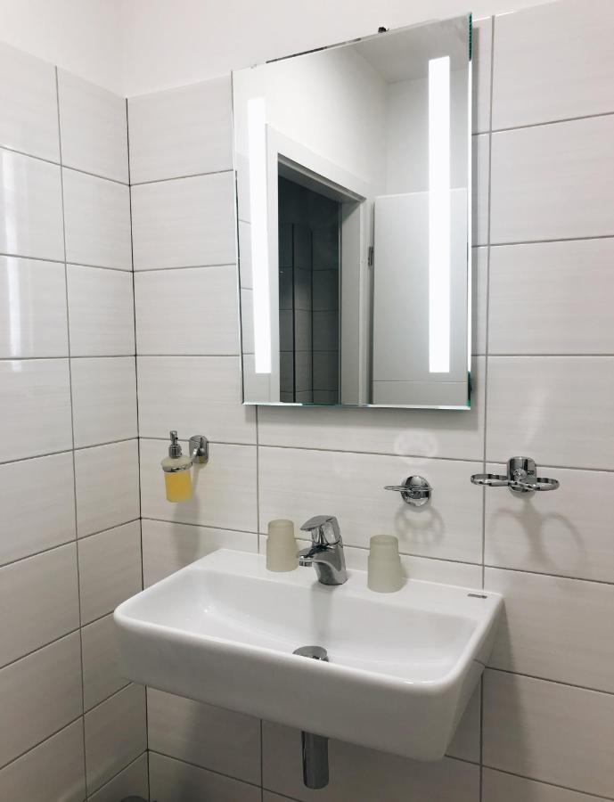 Hotel Kotva Хренско Экстерьер фото